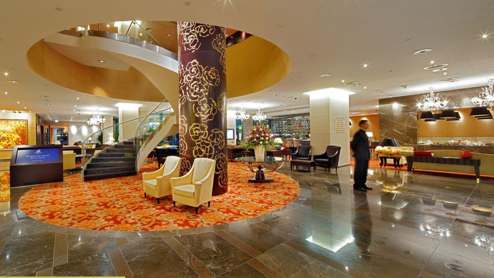 河滨公园大酒店-奢华精选 布拉迪斯拉发 内观 照片 The lobby of the hotel