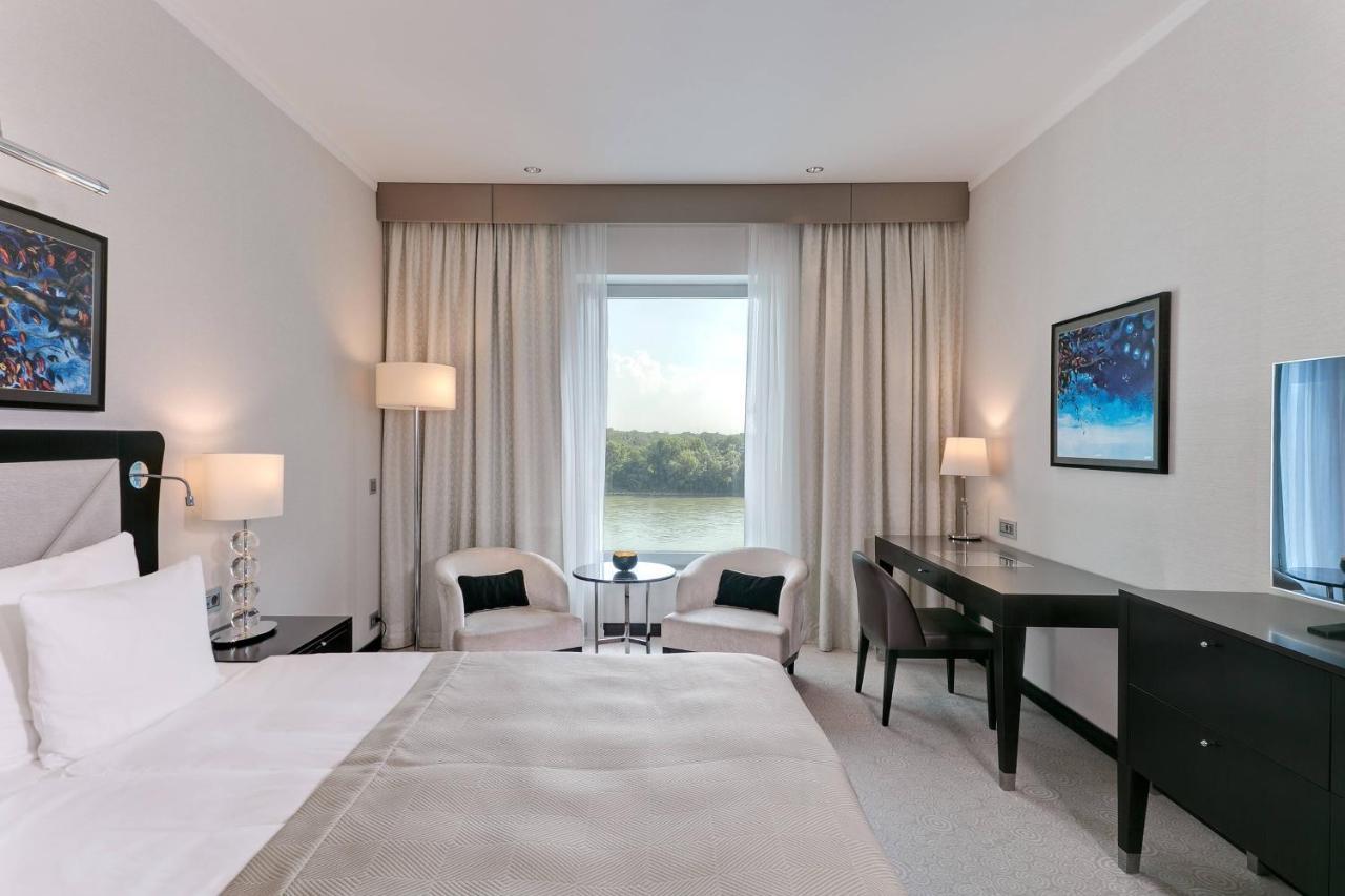 河滨公园大酒店-奢华精选 布拉迪斯拉发 外观 照片 A room at the hotel