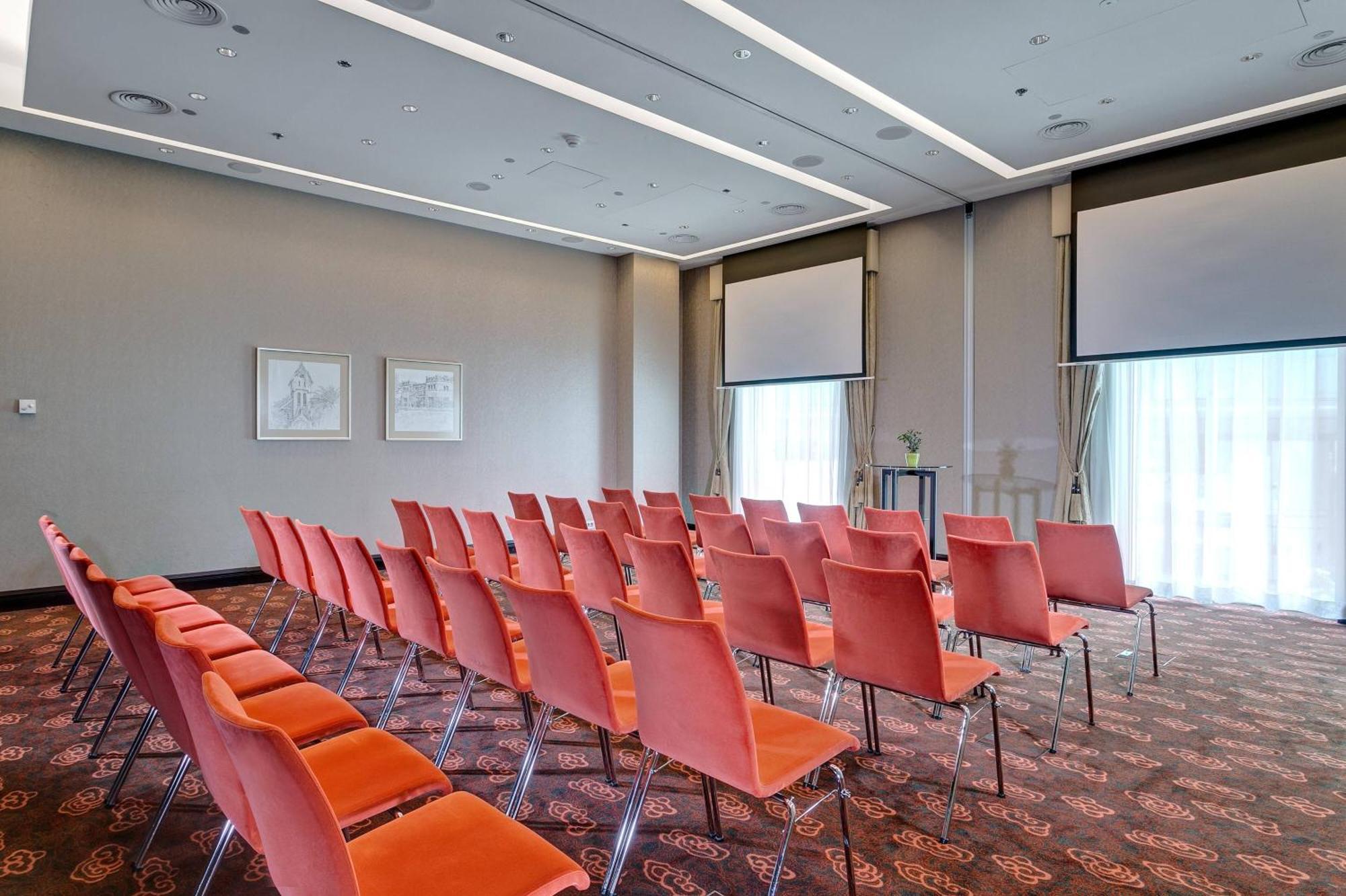 河滨公园大酒店-奢华精选 布拉迪斯拉发 外观 照片 Meeting room